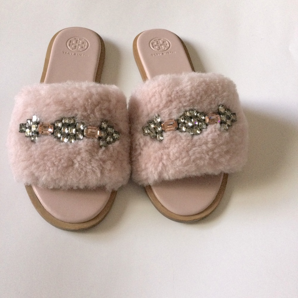 TORY BURCH ASPEN JEWELED SHEARLING SLIDES IN SEASHELL PINK SIZE 7.5 NWOT